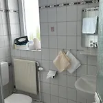 Zur Schoenen Aussicht 3*