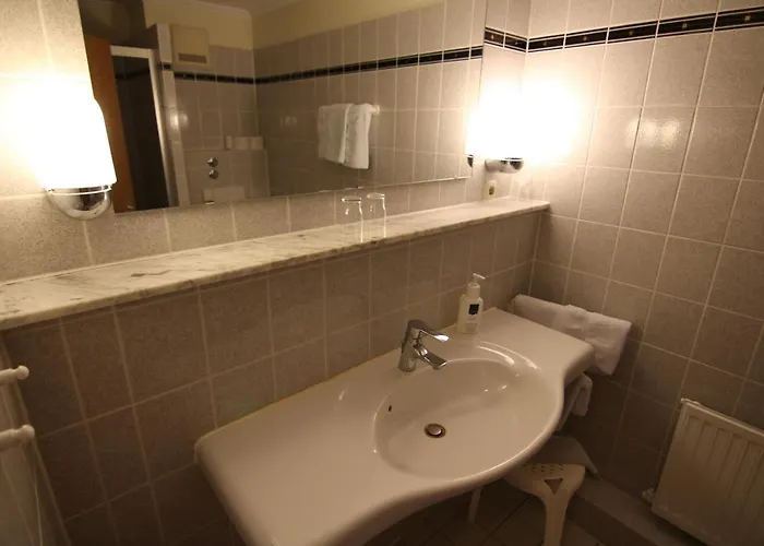 Zur Schoenen Aussicht Hotel