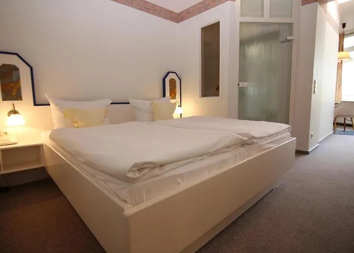 Zur Schoenen Aussicht Hotel