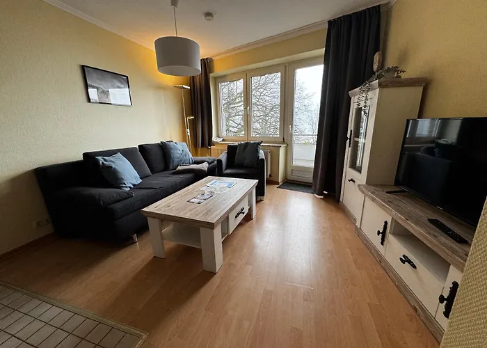 Zur Schoenen Aussicht 3*